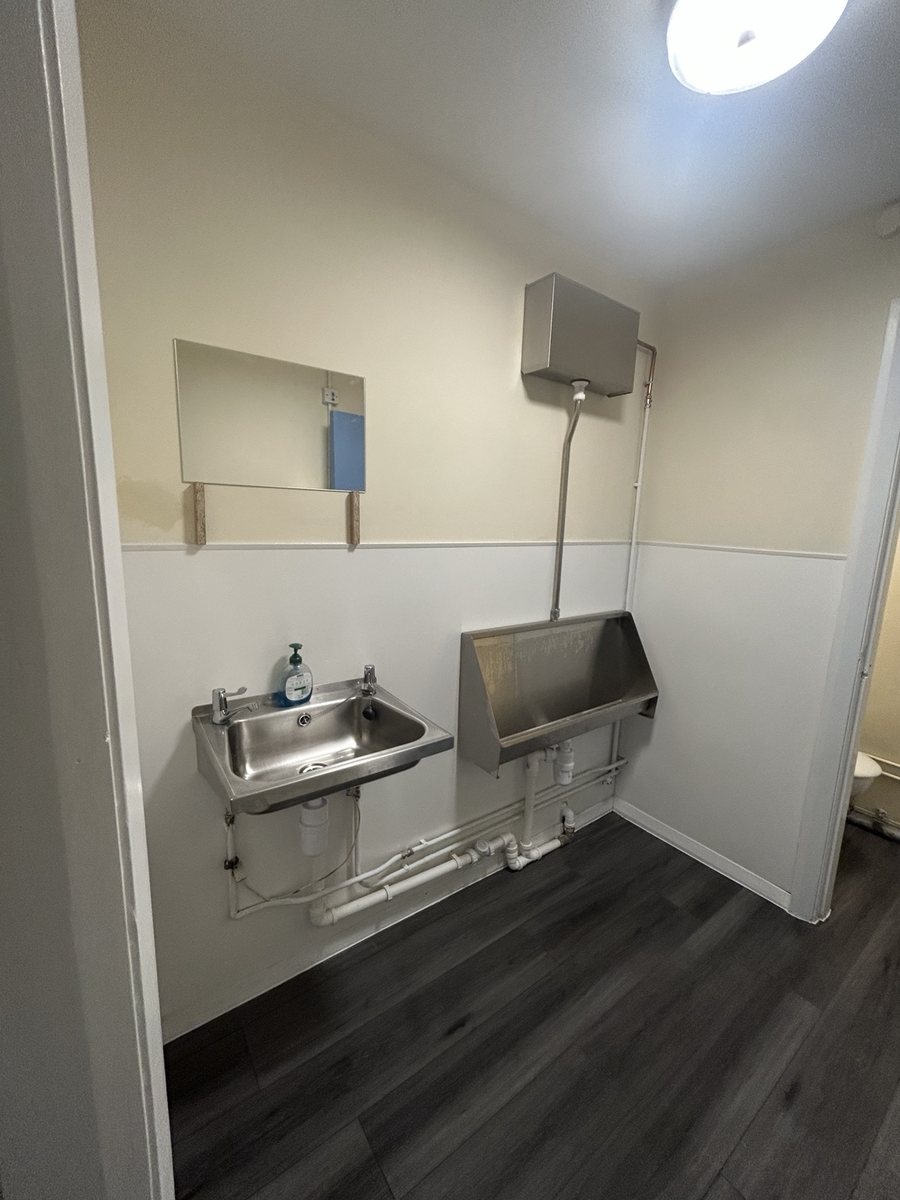 Commercial Washroom Refurbishment