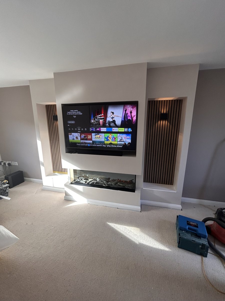 Media Wall & Feature Lighting